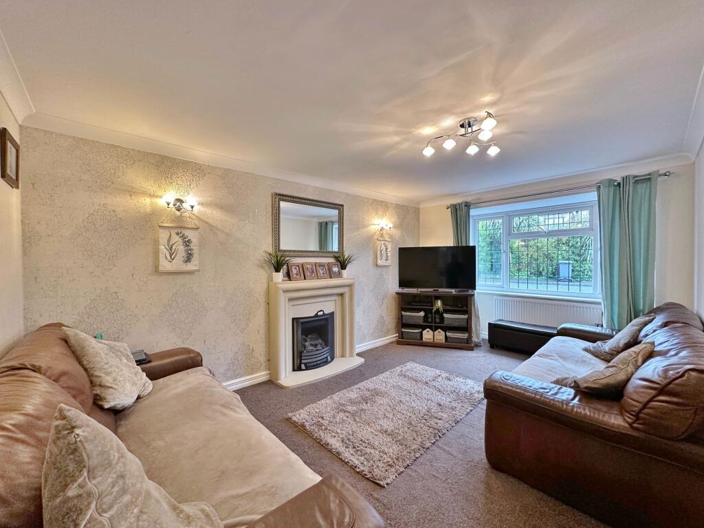 Longridge Avenue, Wirral, CH49 photo 2