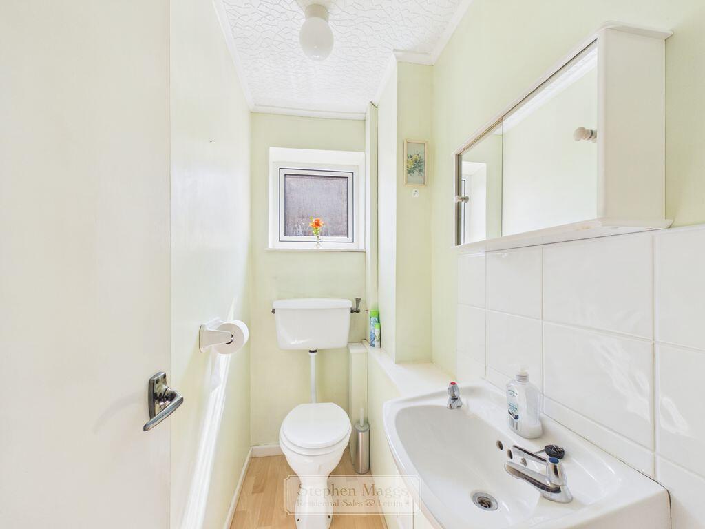 House in Bristol, Hengrove - More