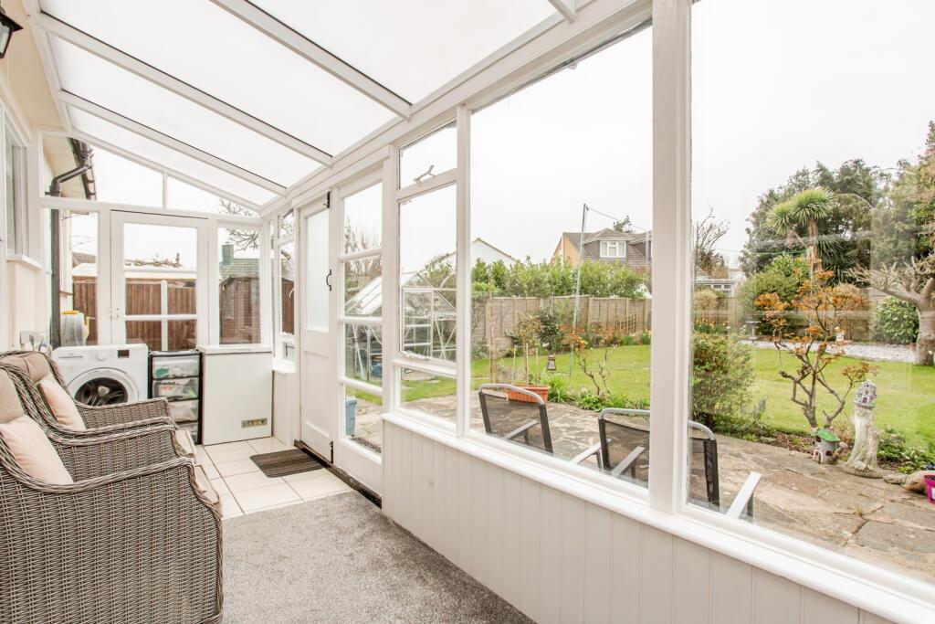 Roedean Gardens, Wick Estate, Southend-On-Sea, Essex, SS2 photo 4