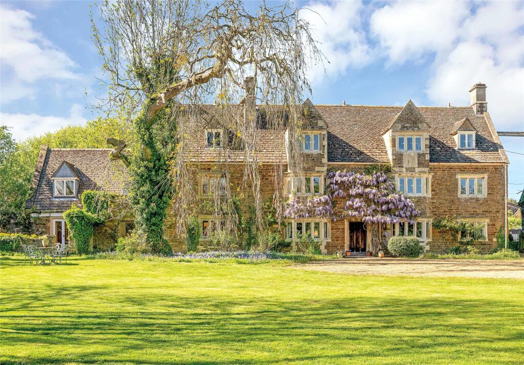 Main image of property: The Manor, Langham