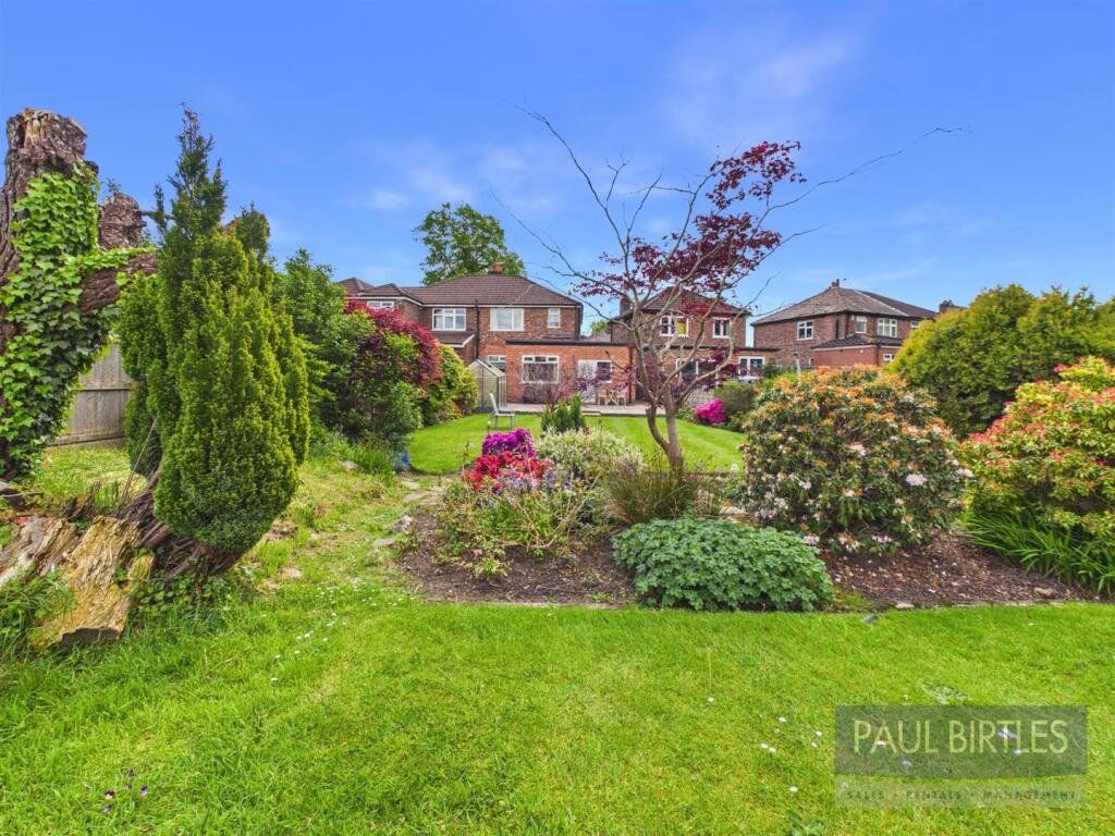 Main image of property: Newbury Drive, Davyhulme, Trafford, M41 7FA