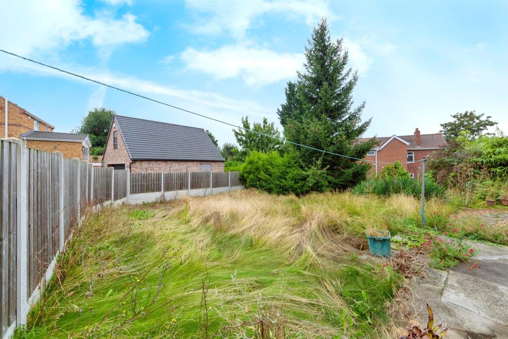 Thurnscoe Road, Bolton-Upon-Dearne, Rotherham photo 4