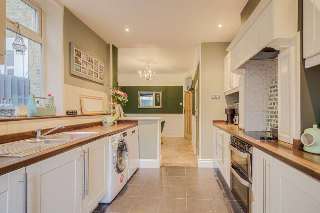 Fairfax Drive, Westcliff-on-sea, SS0 photo 3