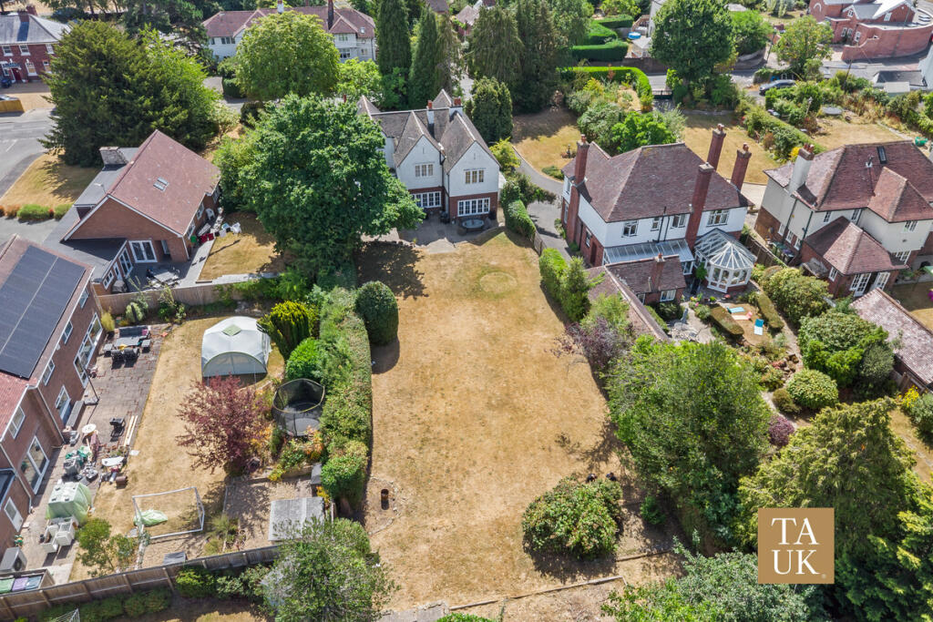 House in Shrewsbury - View 2