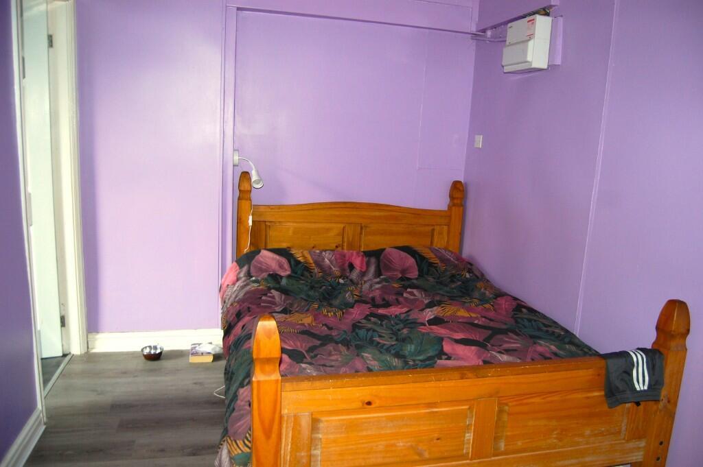 Flat 2 Bedroom
