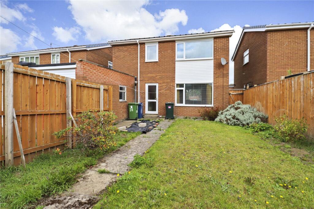 3-bed semi-detached on Wansford Way, Whickham, NE16, £250,000