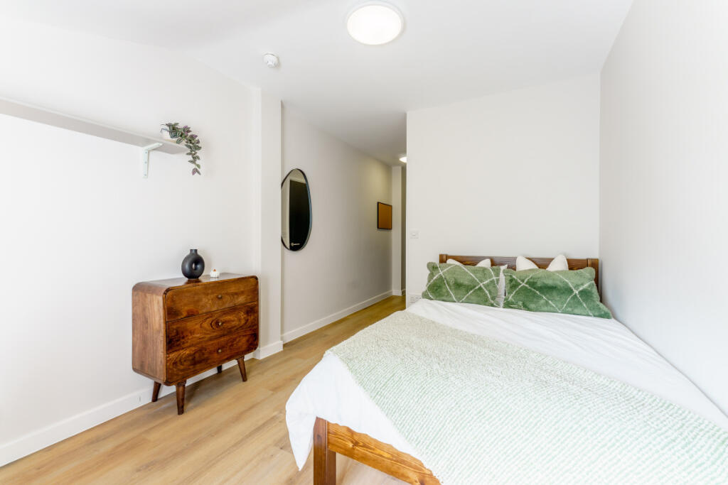 Flat 14, Isca Lofts, Exeter, EX4 - More