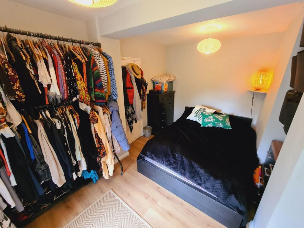 Main image of property: Palmerston Crescent, London, N13