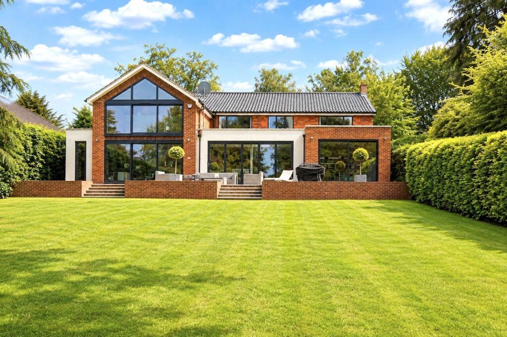 Main image of property: Rookery Close, Fetcham, Leatherhead, KT22
