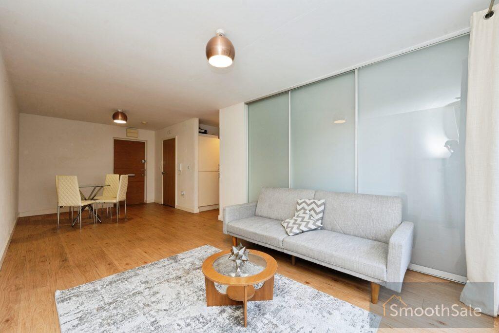 Apartment in London - View 2