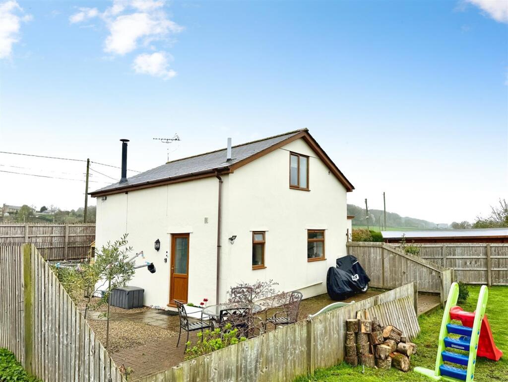 Main image of property: Caerwent, Caldicot