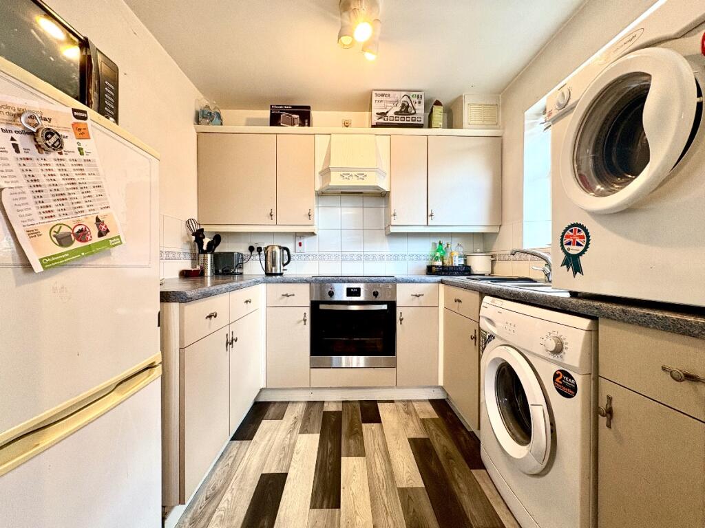Apartment in Bolton, Moses Gate - View 4