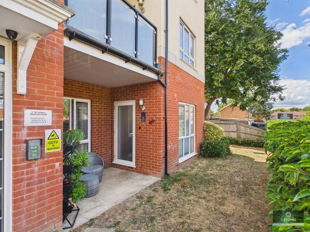 Apartment in Redhill