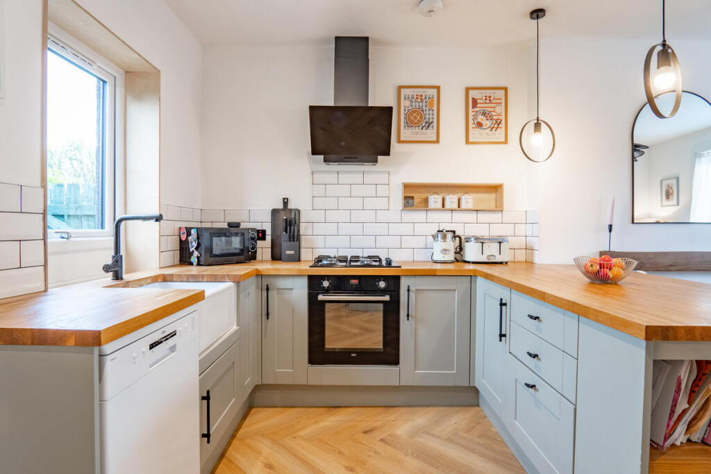 House in Inverness, Crown, Crown and City Centre - More
