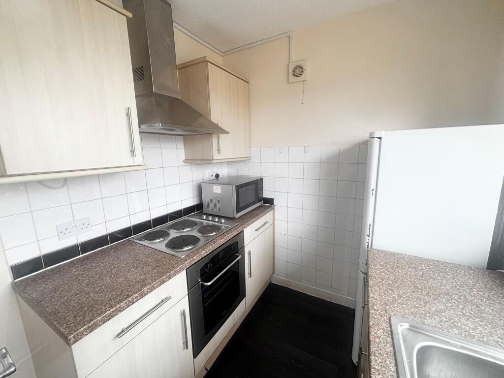 Apartment in Coventry - View 3