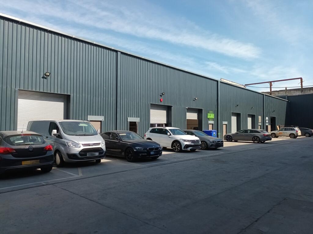 Photo 18