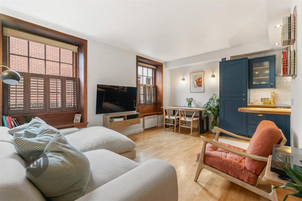 Main image of property: Scott Avenue, London