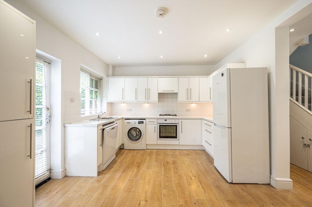 Apartment in London - View 4