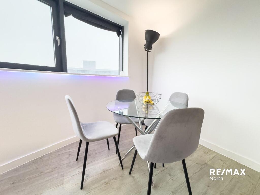 Apartment in Manchester - View 5