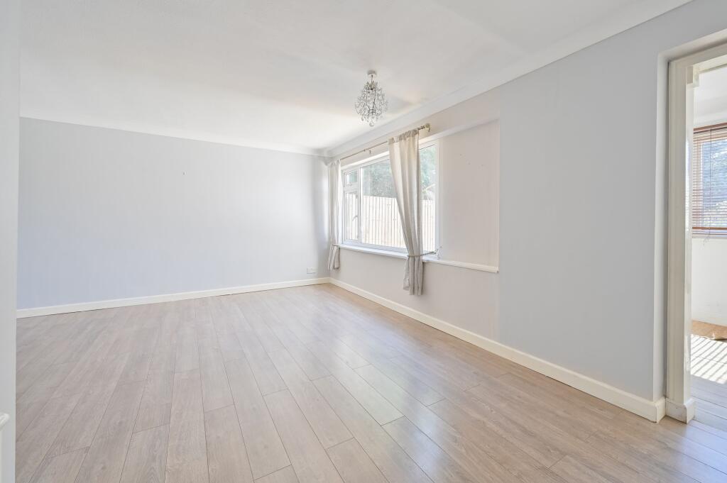 House in Watford - View 5