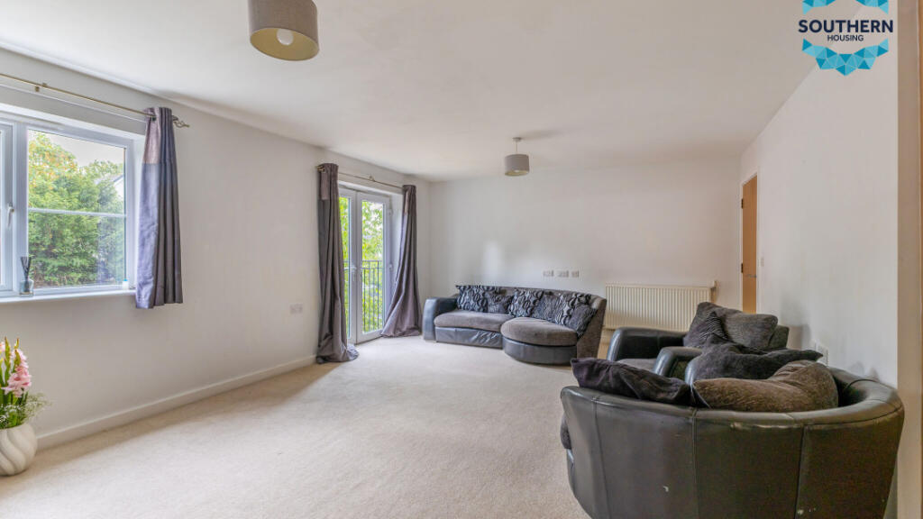 Apartment in Croydon - View 5