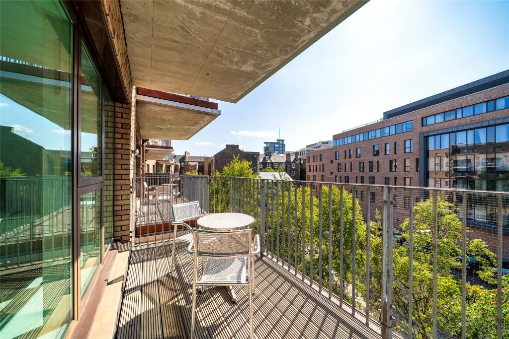 Apartment in Edinburgh - View 5