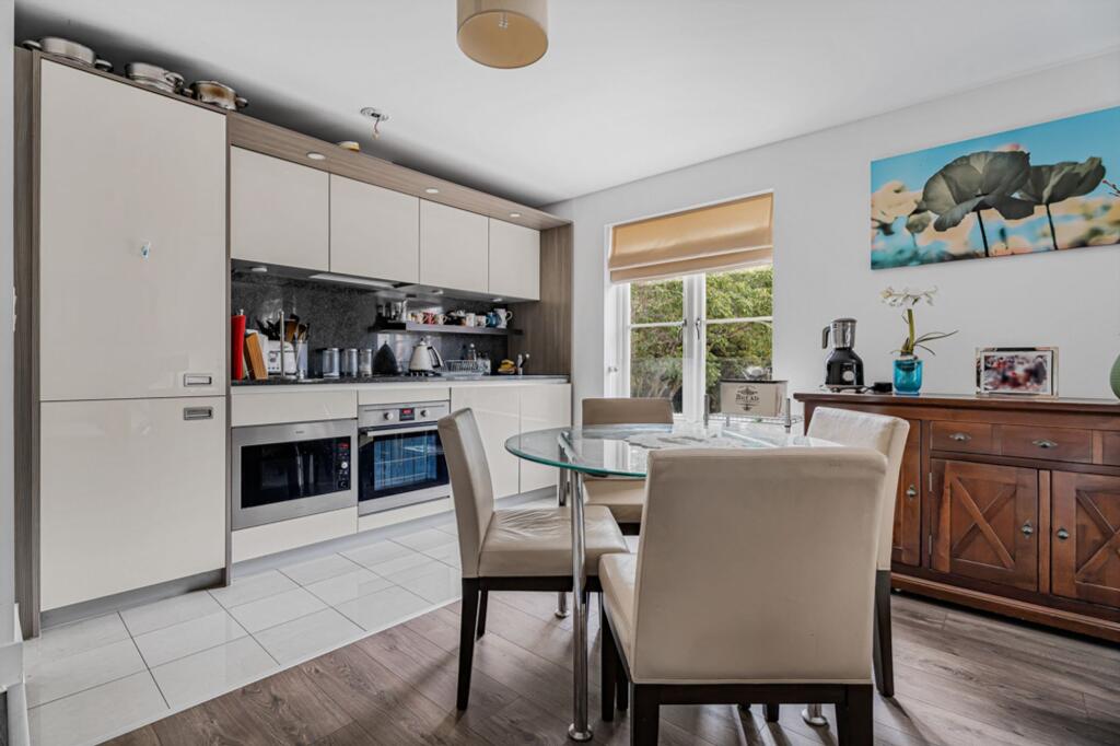 Apartment in Stevenage - View 2