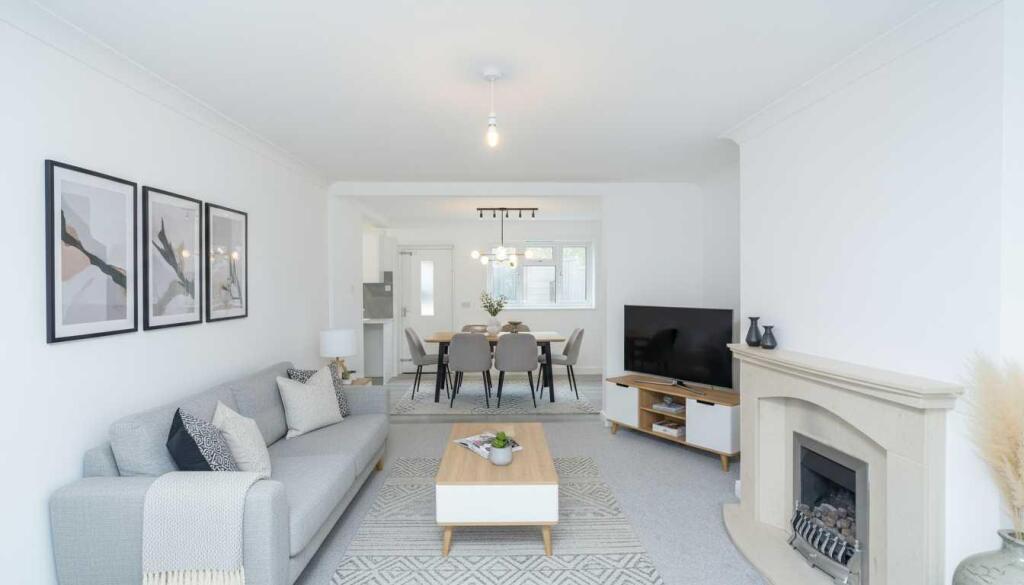 Lea Farm Grove, Kirkstall, Leeds - View 2