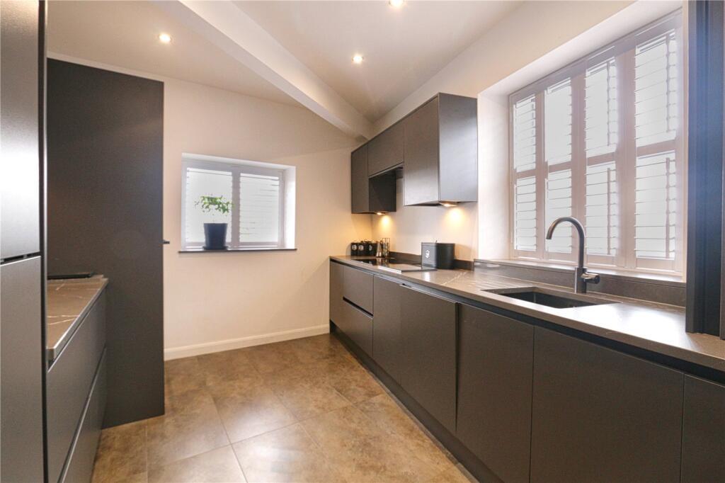 Apartment in Tameside, Stalyhill - View 3