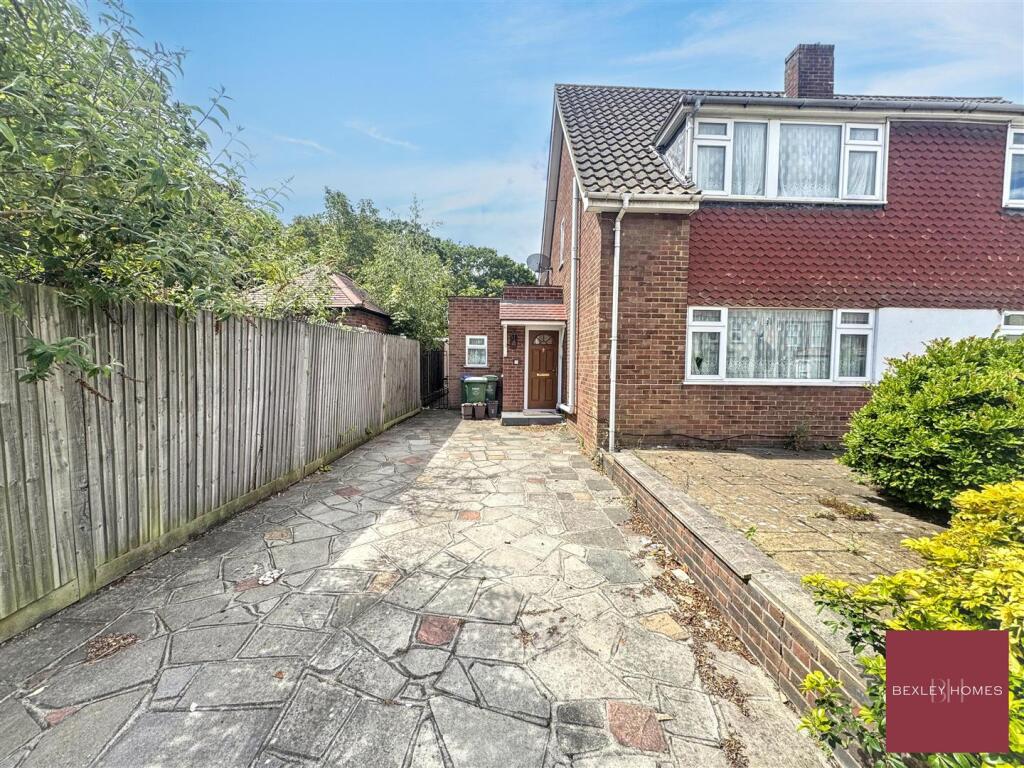 Main image of property: Long Lane, Bexleyheath