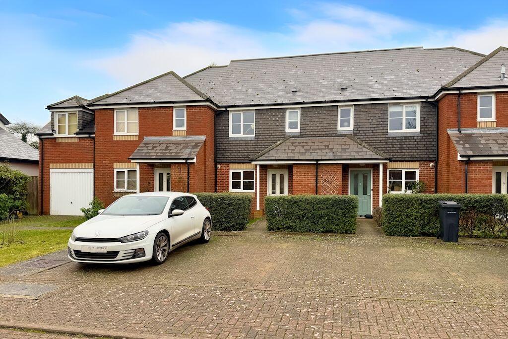 2-bed terraced on Downside, Cholsey, Wallingford, OX10 9FG, £345,000