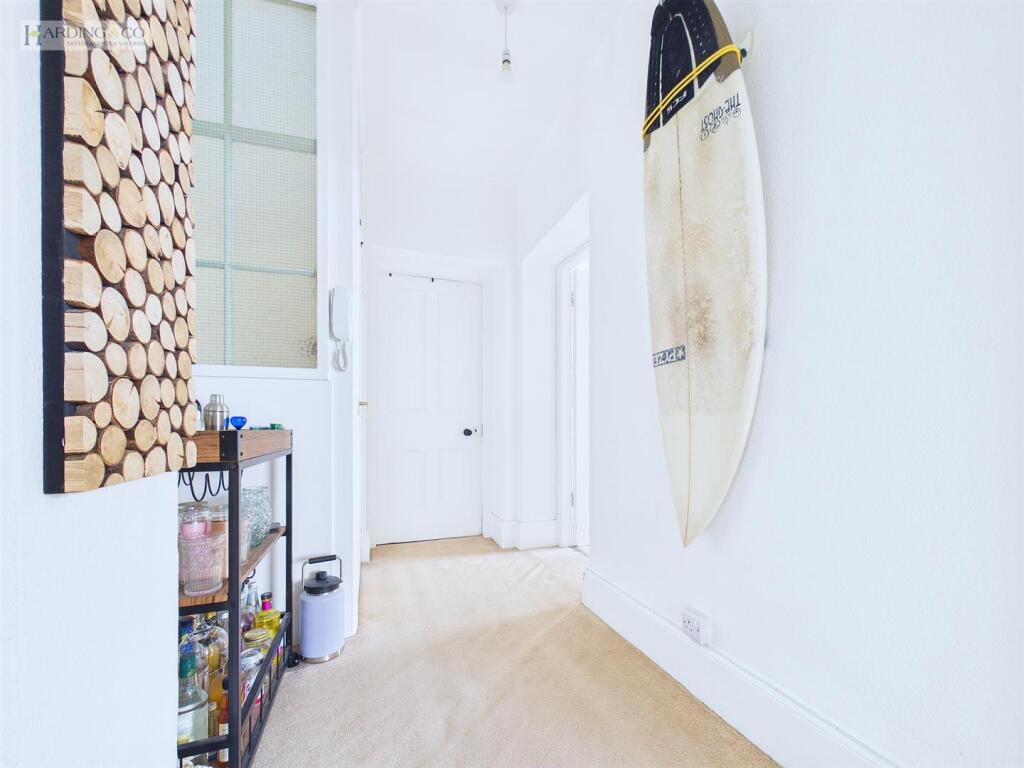 Flat 2, Fore Street, Northam photo 4