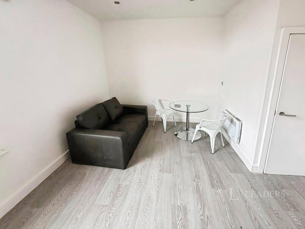 Apartment in Sheffield - View 4