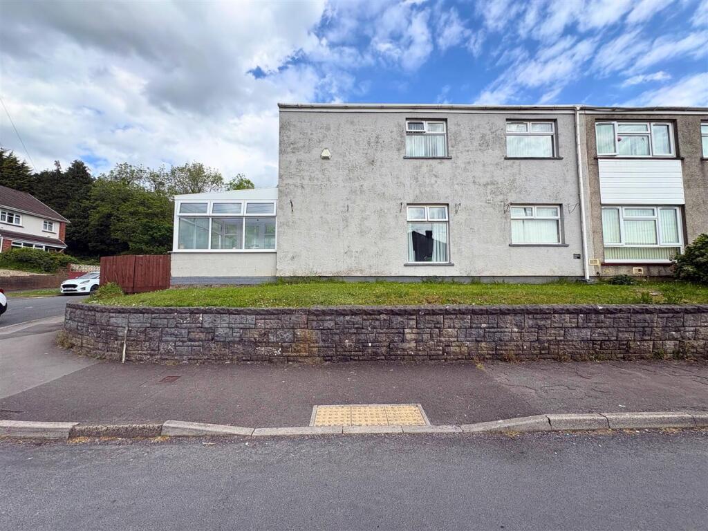 Main image of property: Maes-Y-Felin, Bridgend