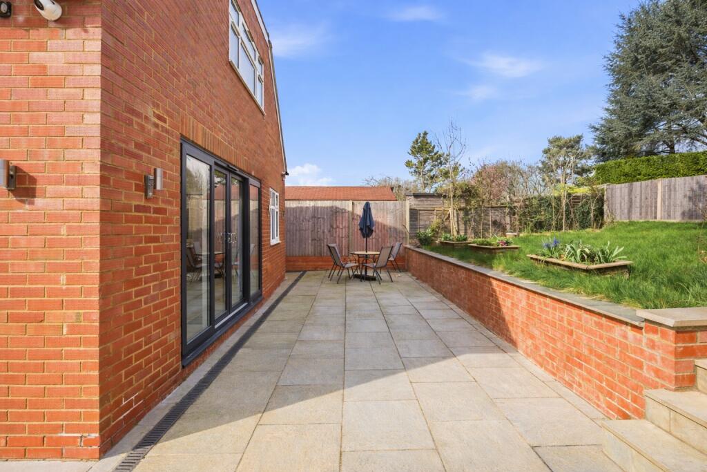 Additional image 18 of Grove Road, Harpenden, Hertfordshire, AL5