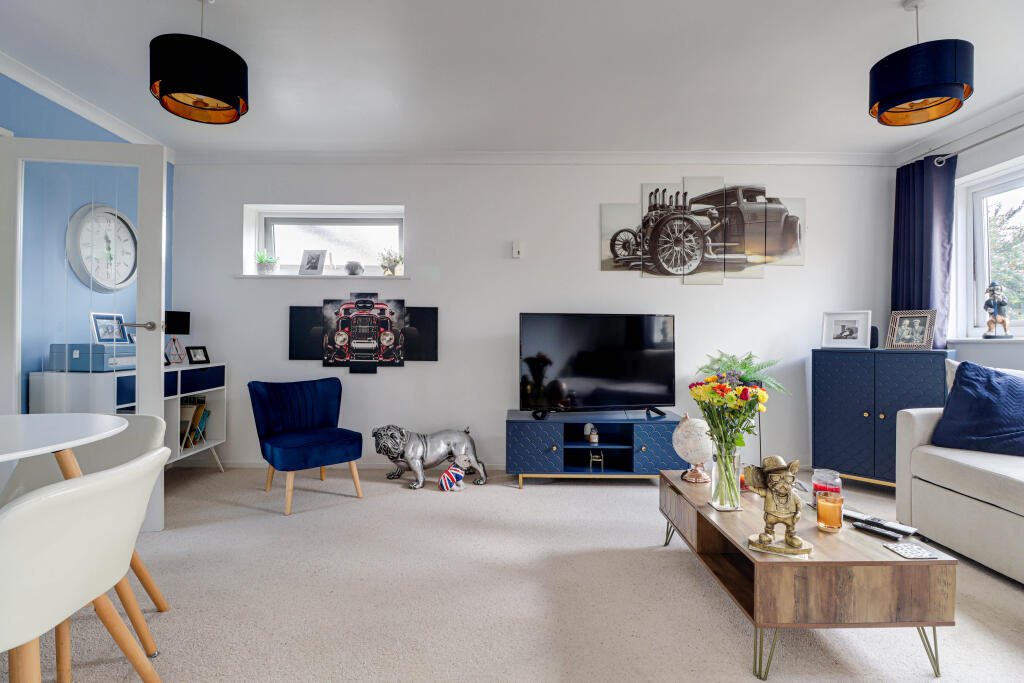 Milton Road, Harpenden, AL5 photo 2