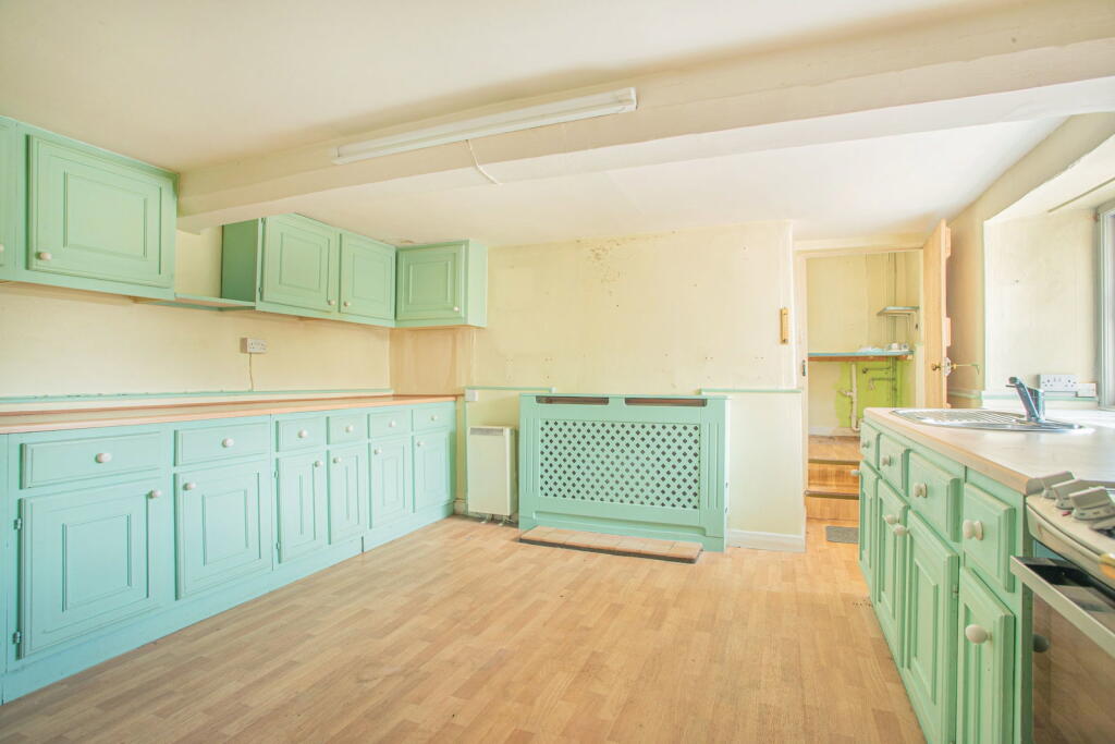House in Swindon - View 3
