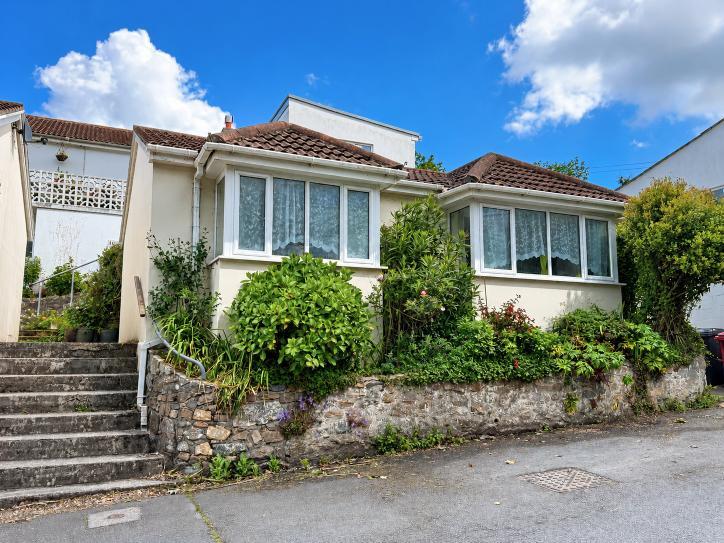 Main image of property: 5 La Vallee Clos, Alderney