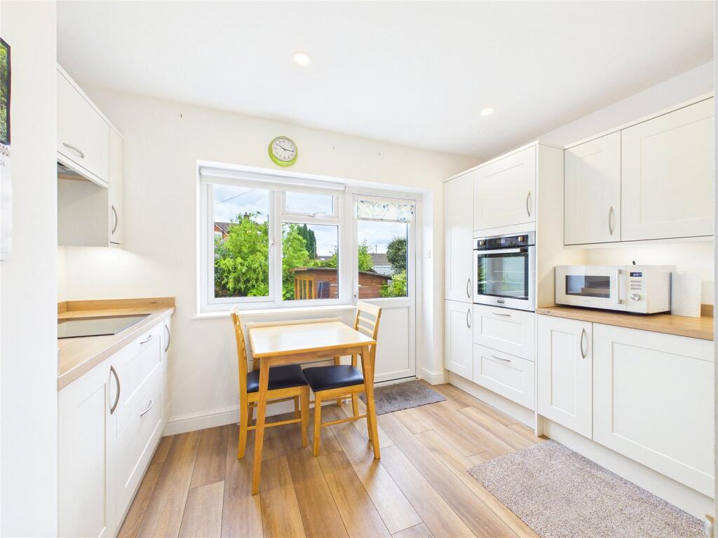 Zermatt Close, Worcester, Worcestershire, WR3 photo 2