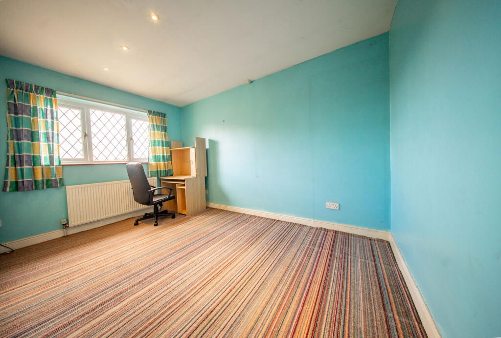 Additional image 16 of Valley Fold, Queensbury, Bradford, BD13 2LF