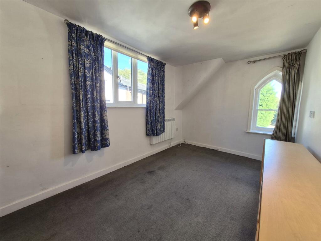 House in Oldham - More
