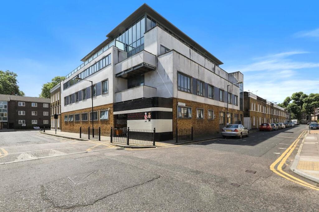 Main image of property: Louisa Street, London, E1