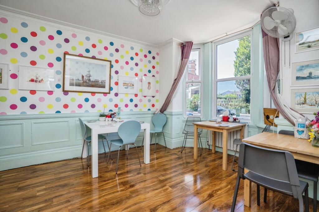 House in Portsmouth - View 5