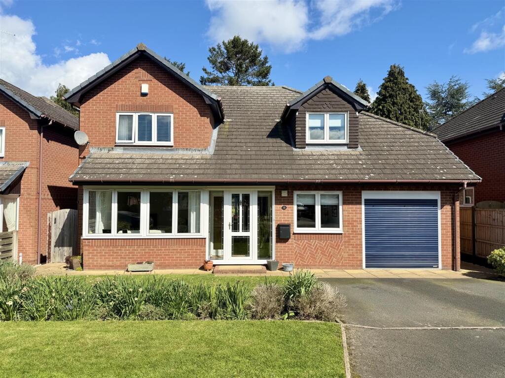 Main image of property: 12 St. Georges Gardens, Pontesbury, Shrewsbury, SY5 0TB