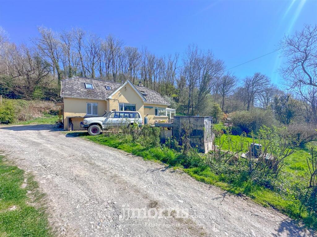 Cwm Cou, Newcastle Emlyn, SA38 photo 3