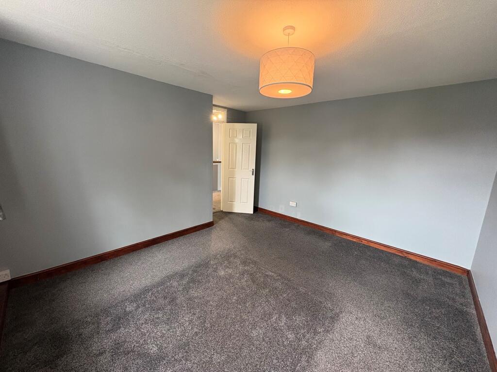Apartment in Sunderland, Washington - View 2