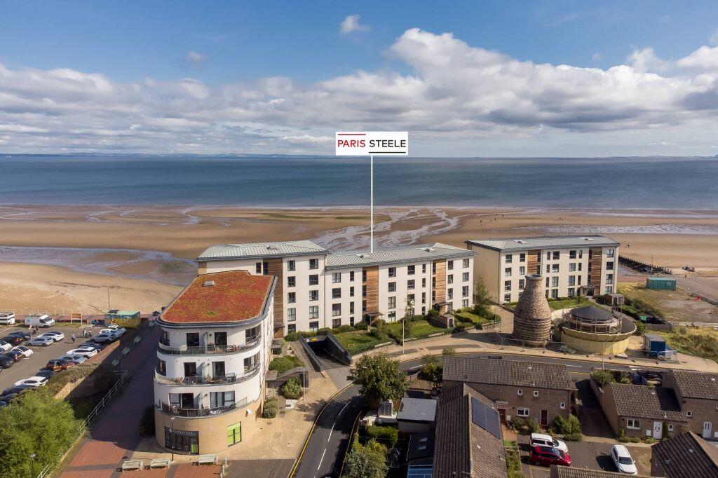 Main image of property: 21/6 Bridge Street, Portobello, Edinburgh, EH15 1DB
