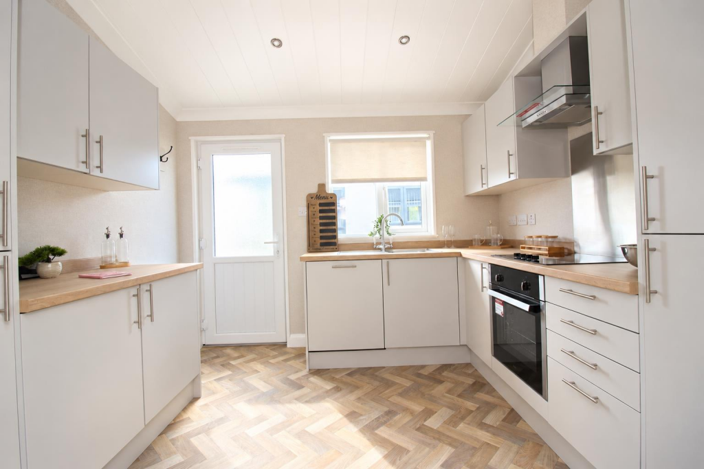House in Durham - View 5