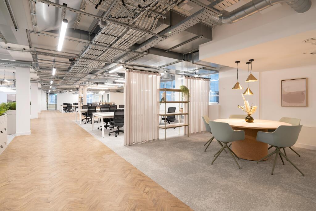 MC3972-8949-HR.jpg