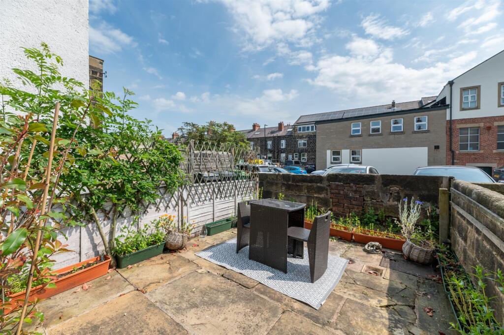 North Parade, Otley - View 5